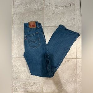Levi’s- Flare Jeans